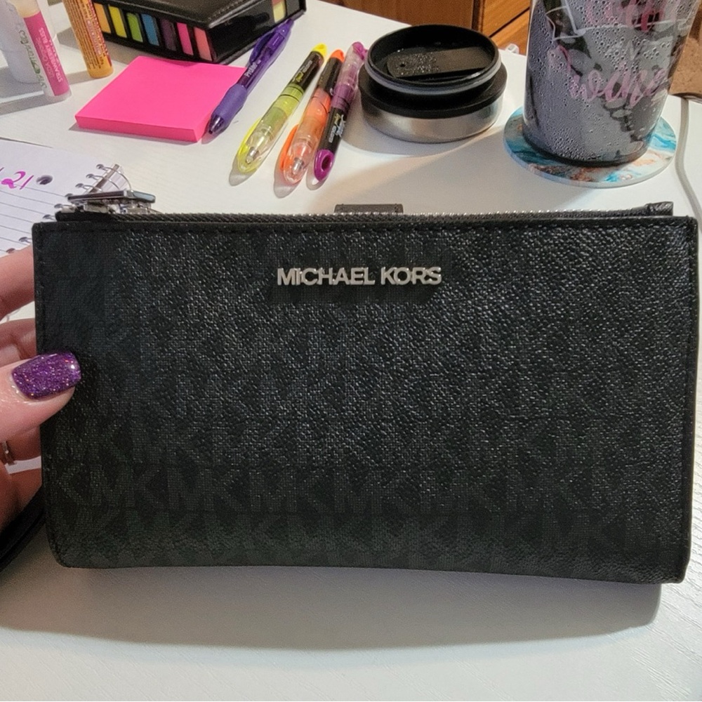 Michael Kors Jet Set Travel Double Zip Wristlet